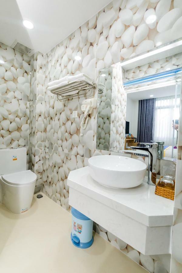 Mai Hotel - Airport Ho Chi Minh City Bagian luar foto