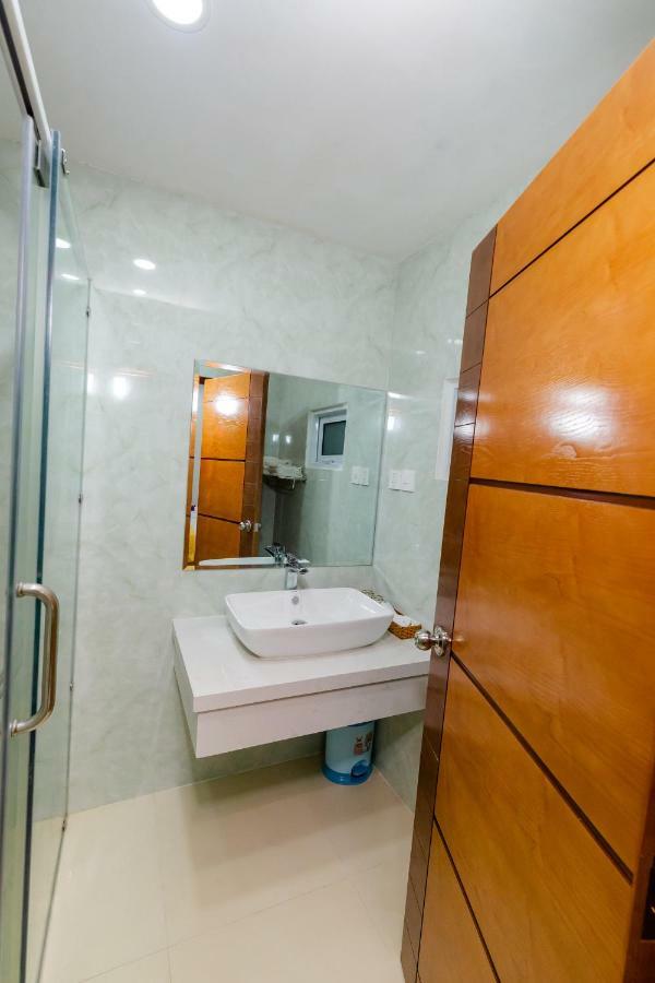Mai Hotel - Airport Ho Chi Minh City Bagian luar foto