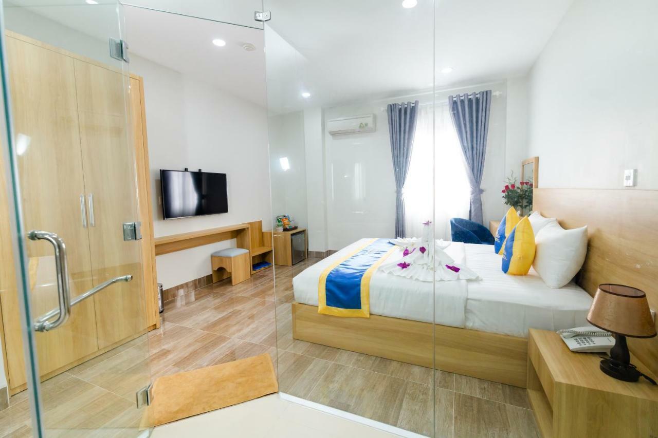 Mai Hotel - Airport Ho Chi Minh City Bagian luar foto